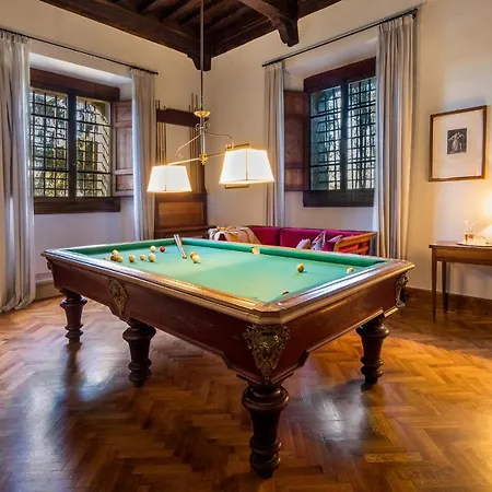 Castello Di Cafaggio Suites Bed & Breakfast