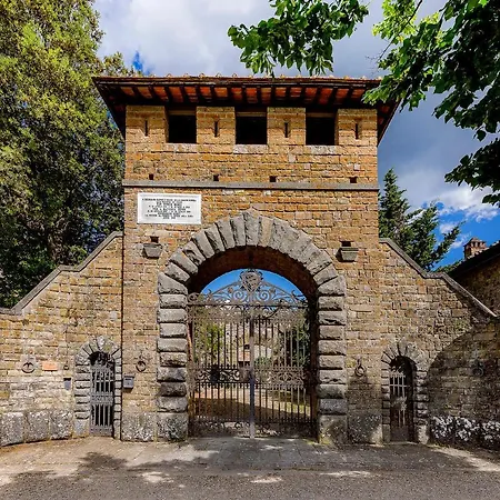 Castello Di Cafaggio Suites